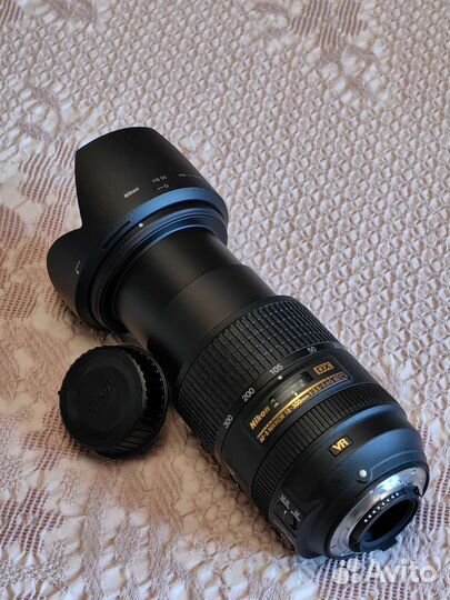 Объектив Nikon AF-S Nikkor 18-300mm 3.5-5.6G ED