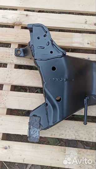 Балка подмоторная Mitsubishi Lancer 9