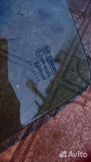 Боковое стекло ваз 2114