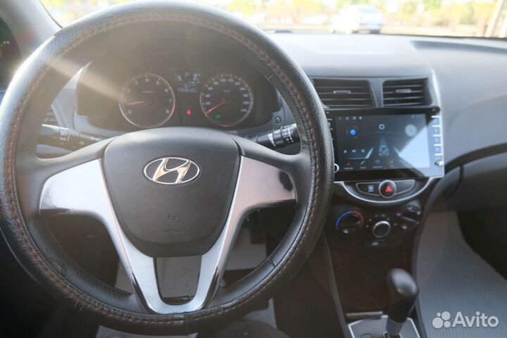 Hyundai Solaris 1.6 AT, 2011, 246 426 км