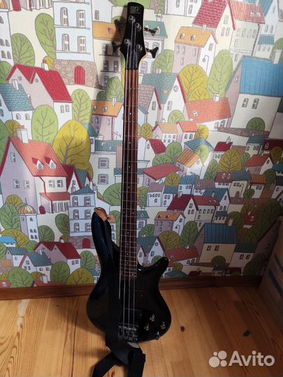 Басс гитара Ibanez SR300