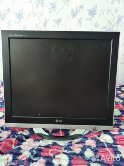 Монитор LG Flatron L 1720B
