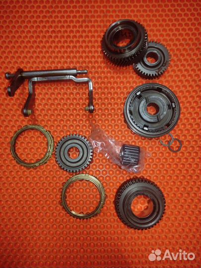 7 дам ухаживают за мной а я торчу от Skoda Octavia