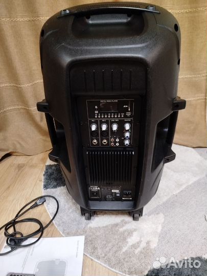 Музыкальная колонка с блютузом Behringer rk115a