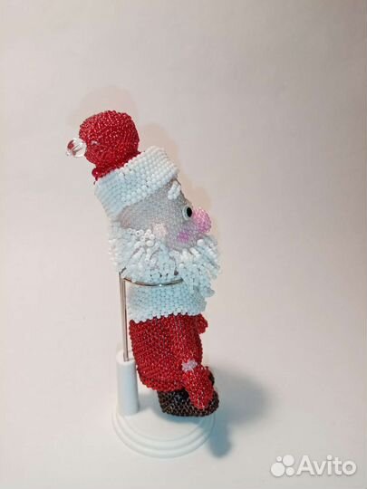 Дед мороз и снегурочка из бисера