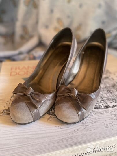 Женская обувь 39 размер: туфли, ботинки