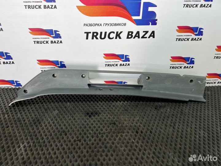 Заглушка бампера правая Man TGA, Man TGS