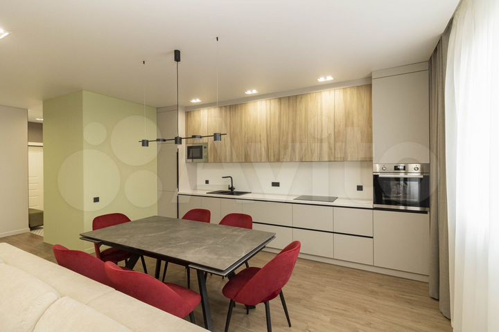 3-к. квартира, 92 м², 4/9 эт.