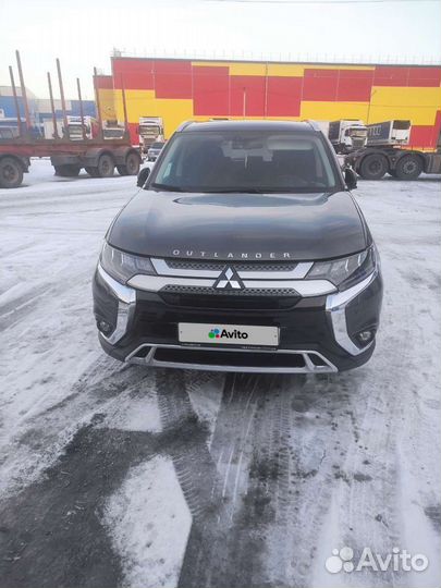 Mitsubishi Outlander 2.4 CVT, 2018, 149 300 км