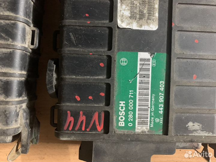 Блок управления двигателем Passat (B3) 1988-1993