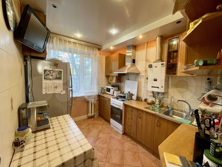 3-к. квартира, 58 м², 2/5 эт.