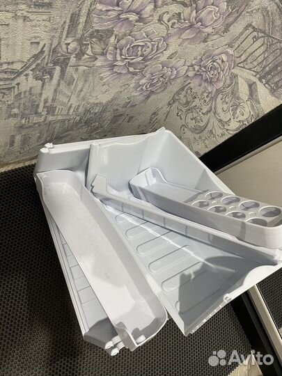 Полки для холодильника indesit