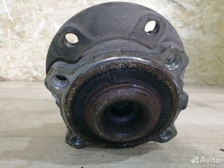 Ступица передняя правая Bmw 7-Series E65 4.4 2001