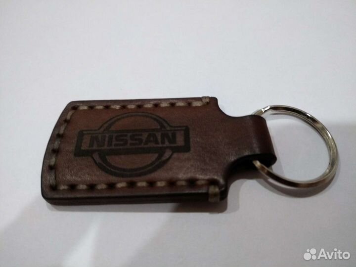 Брелок для ключей из натуральной кожи