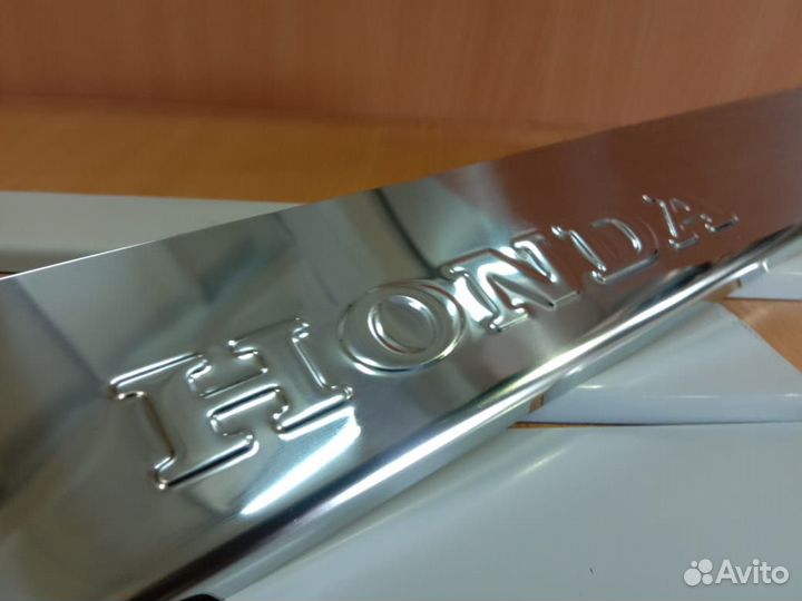 Накладки на пороги Honda CR-V (III) (нержавейка)