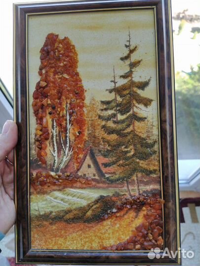 Картина из янтаря