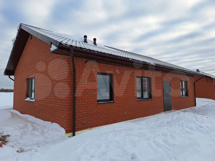 Дом 100,3 м² на участке 9,8 сот.