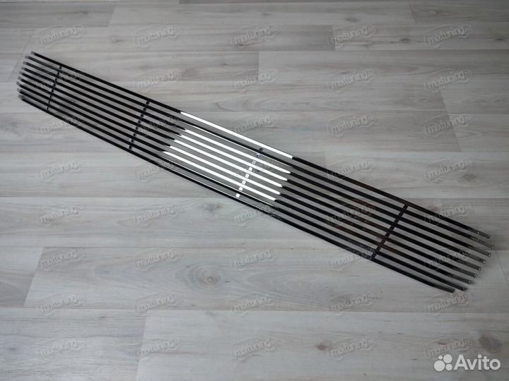 Решетка в бампер Prius III (XW30) 2009-2015 новая