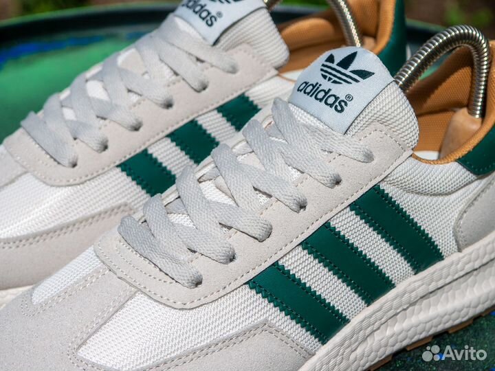 Кроссовки adidas retropy e5