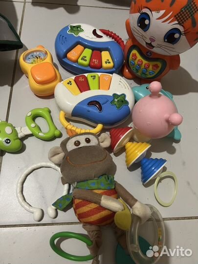 Игрушки для малышей пакетом