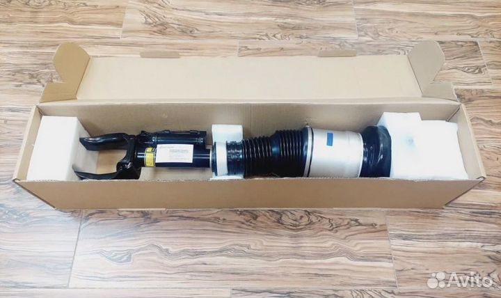 Пневмостойка правая Мерседес GL W166