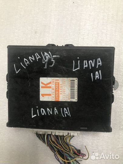 Suzuki Liana Блок управления двс