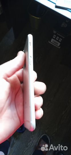 Телефон iPhone 6s