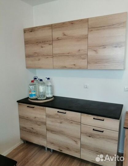 Кухонный гарнитур 1700 мм / Кухня маленькая