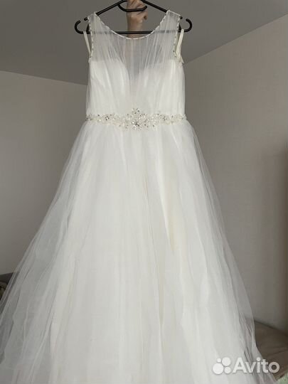 Платье свадебное