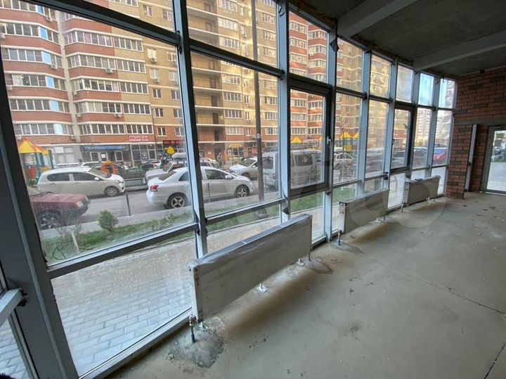 Торговое помещение в престижном ЖК, 71.1 м²