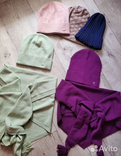 Женская шапка