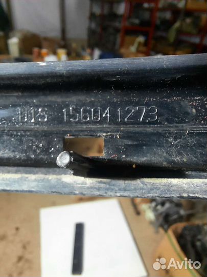 Решетка в бампер центр. Alfa Romeo 156 рест