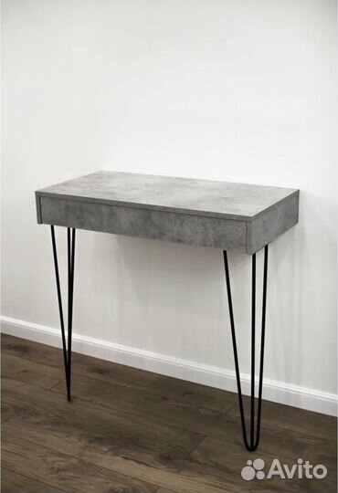 Консольный столик в прихожую