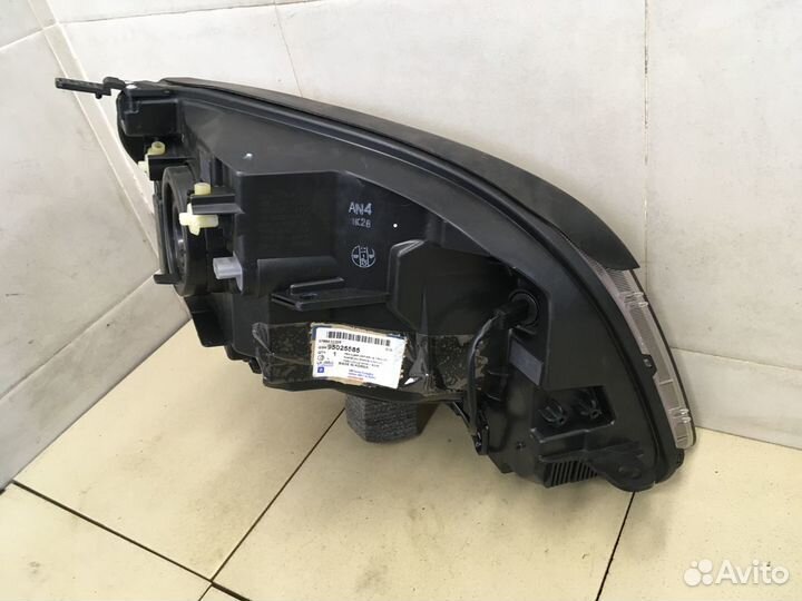 Фара левая Orlando 2011-2015