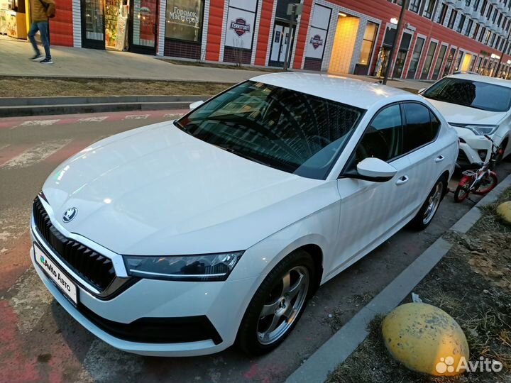 Skoda Octavia 1.6 AT, 2021, 25 000 км