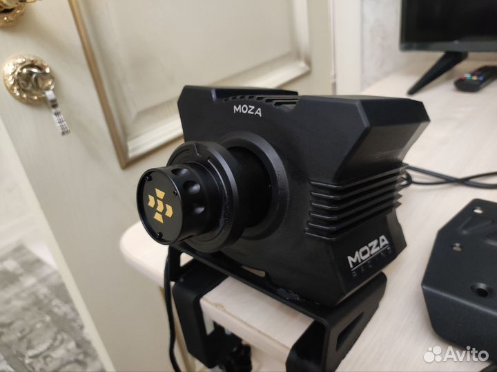 Игровой руль 900 градусов Moza r5 v2