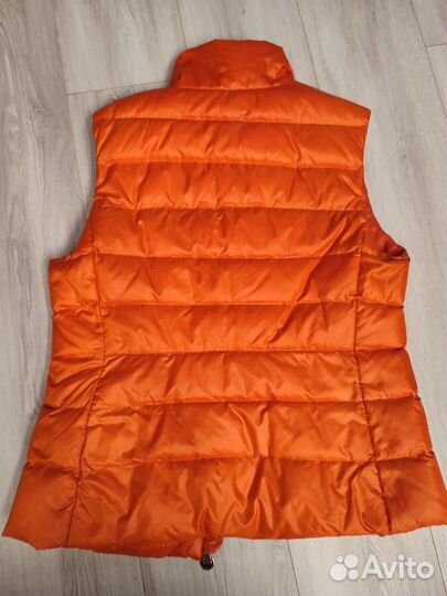 Жилет пуховый moncler