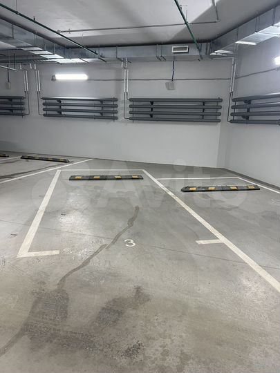 Машиноместо, 14 м²