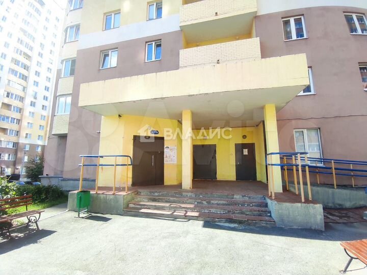 2-к. квартира, 56 м², 7/17 эт.