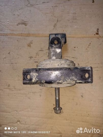 Подушка двс левая Chevrolet Lachetti 2008г б.у