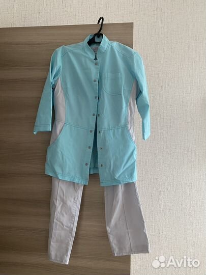 Медицинская одежда б/у