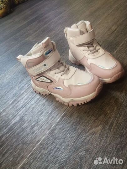 Ботинки для девочки