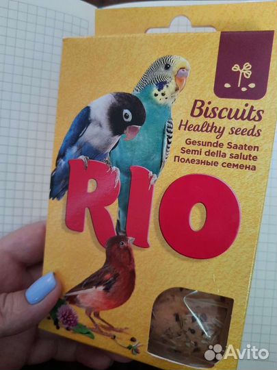 Лакомства для мелких и средних попугаев