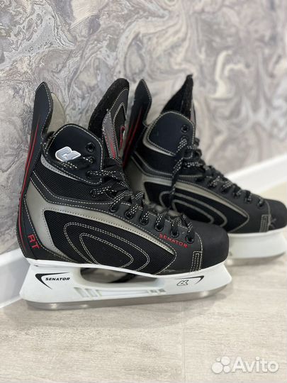Продаю коньки