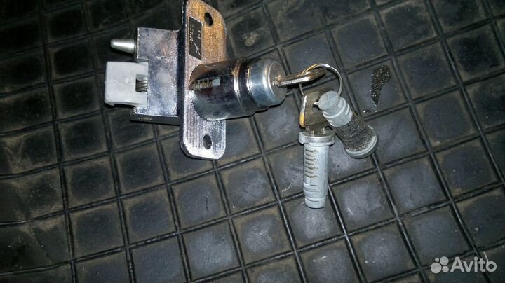 Замки ручки личинки дверные газ, ваз