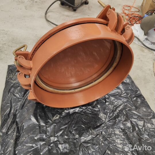 Иллюминитор ду400 створчатый со штормовой крышкой