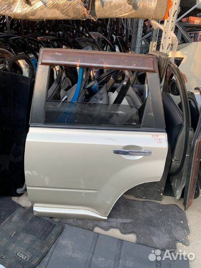 Дверь задняя левая Nissan X-trail T31