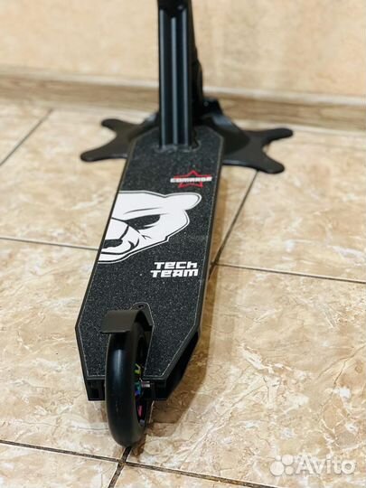 Трюковой самокат tech team