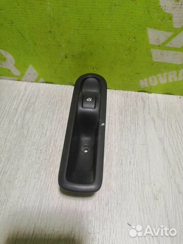 Кнопка стеклоподъемника Рено Сценик 2