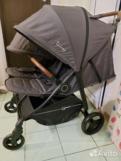 Коляска прогулочная для двойни/погодок